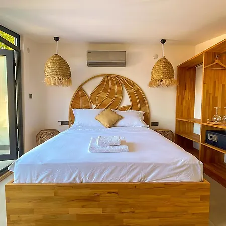 Max Mirage Selimiye مرمريس